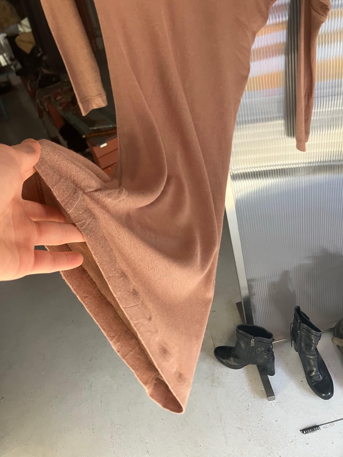 언발 슬리브 드레이핑 원피스 상품이미지2