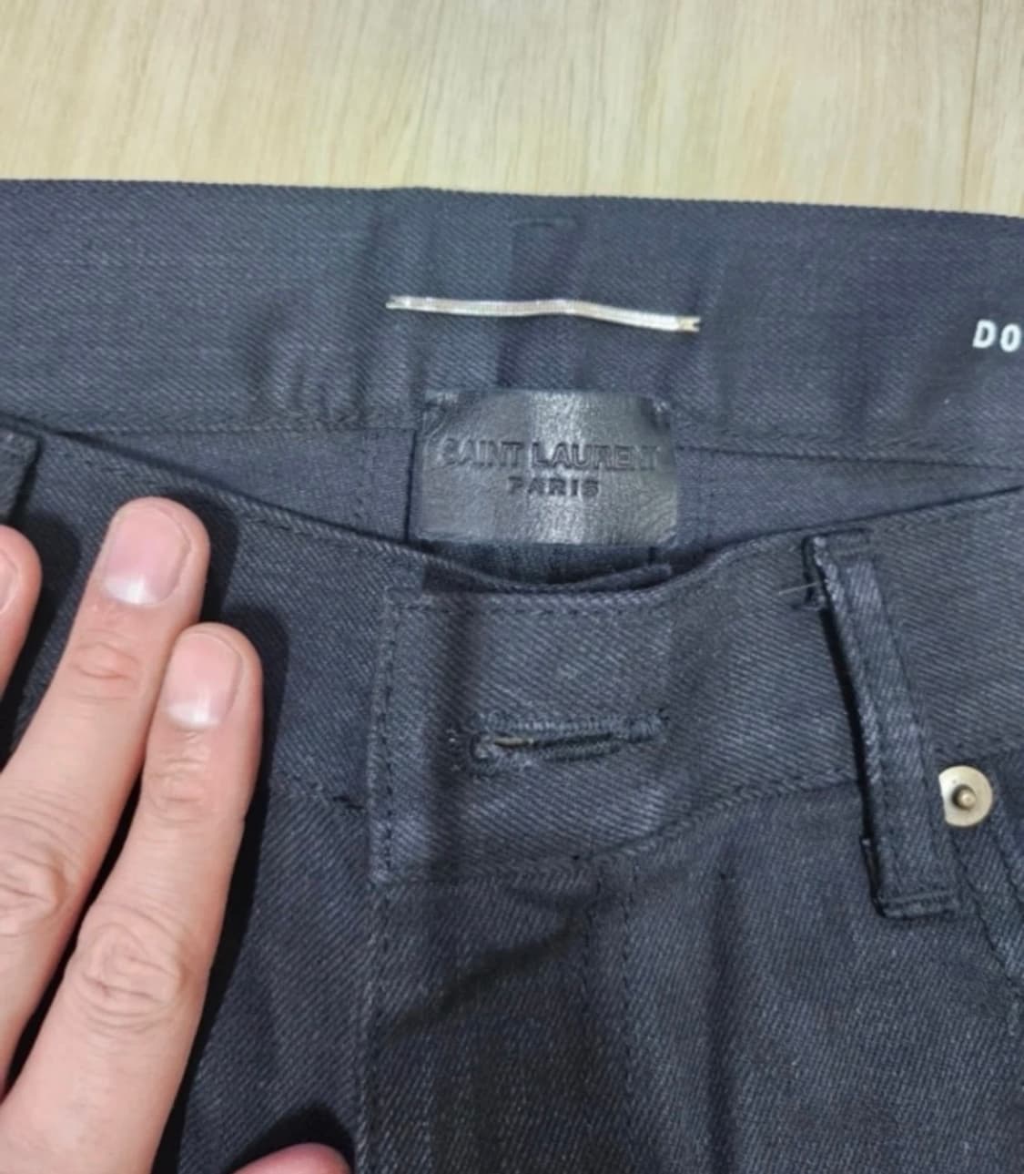 생 로랑 에디슬리먼 디스진 31 상품이미지2