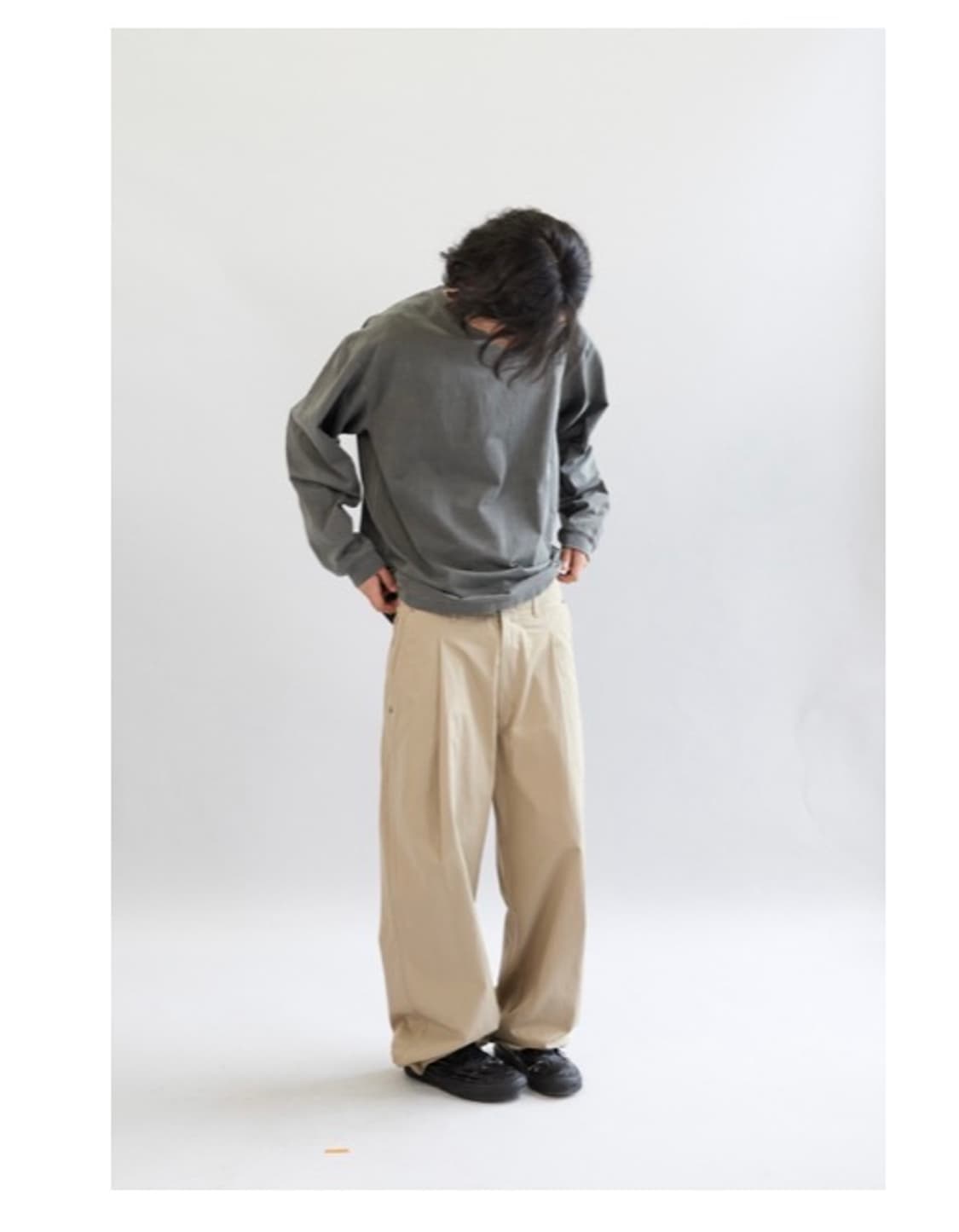 해칭룸 딥플리츠 트라우저 v2 베이지 4사이즈 상품이미지1