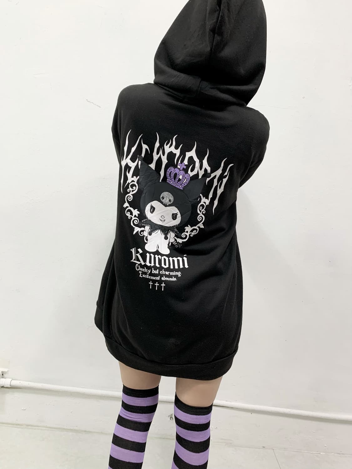 [SANRIO] 쿠로미 펑크 해골 후드집업 상품이미지3
