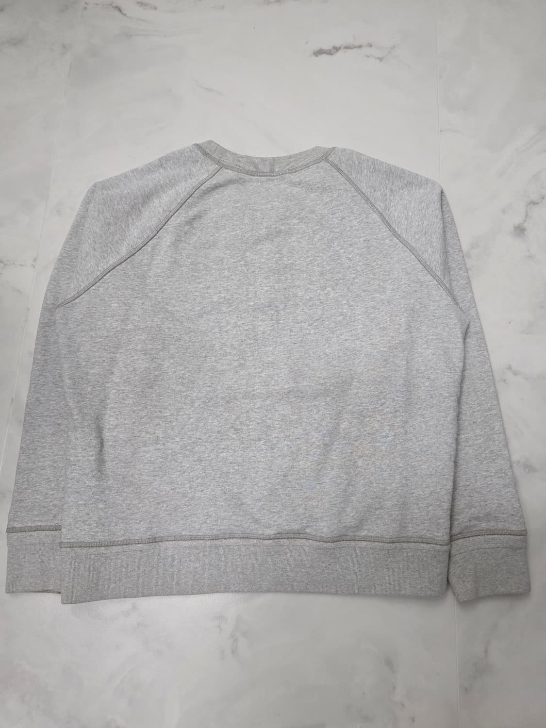 정품 루이비통 업사이드다운 형광 로고 맨투맨 100 상품이미지4