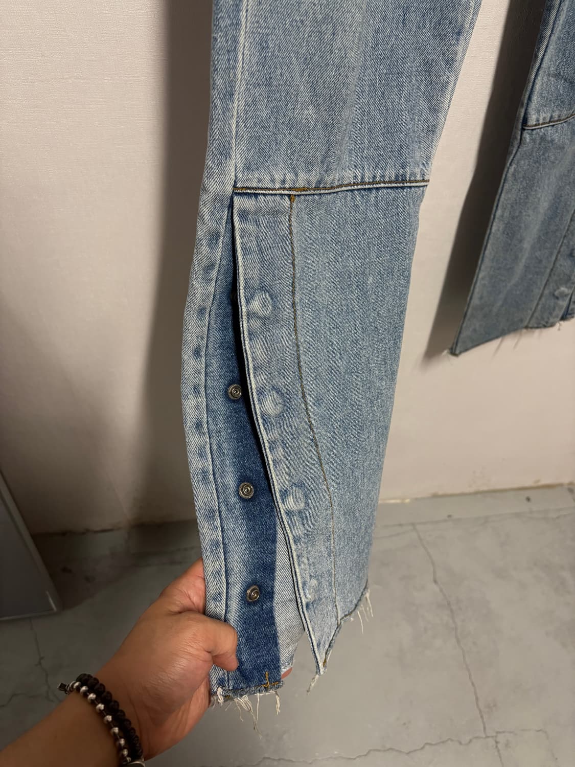 [1] Enigma Snap Detail Denim Pants 상품이미지3
