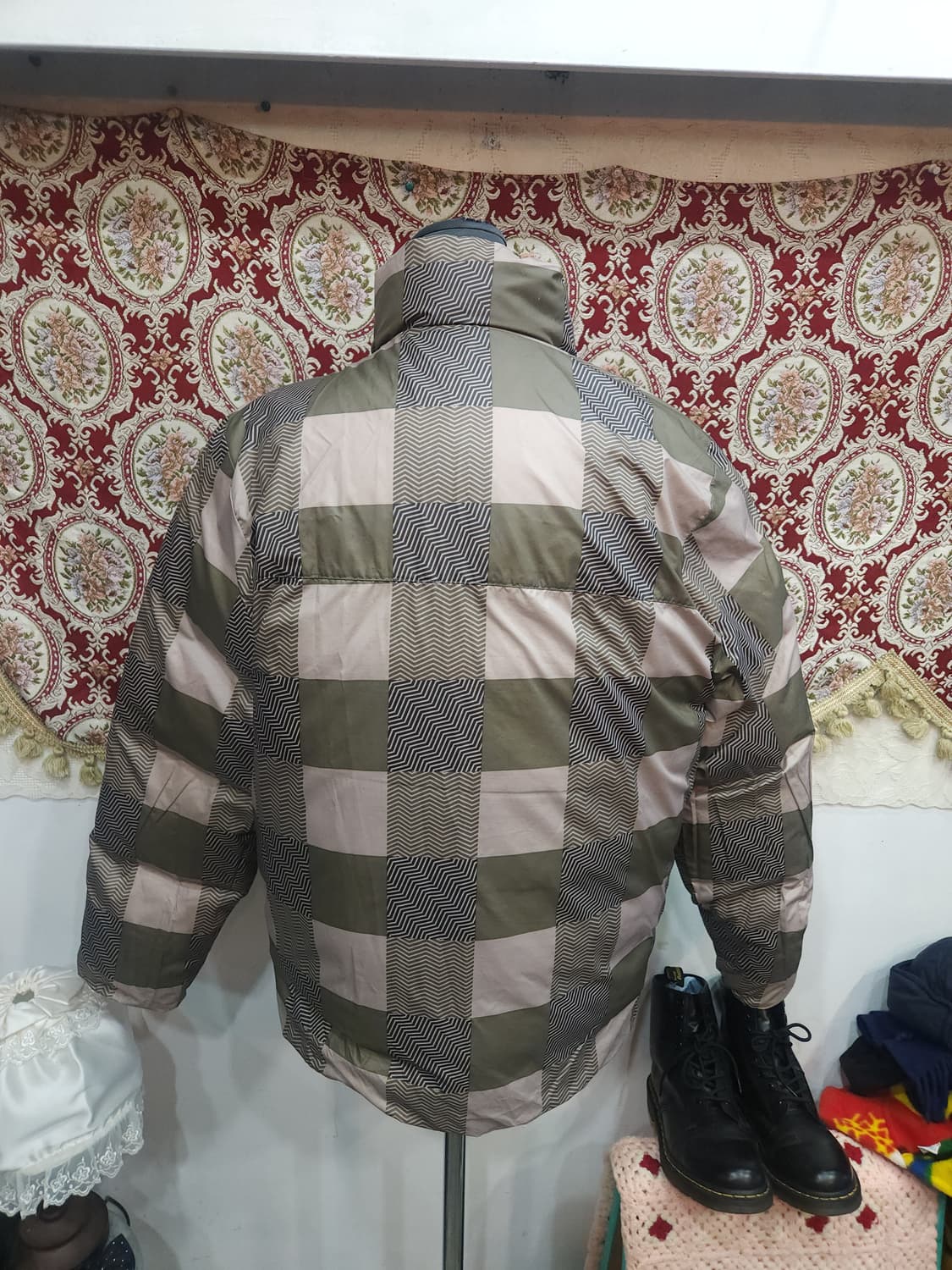 나이키 리버시블 오리털 패딩 점퍼
​
 상품이미지3