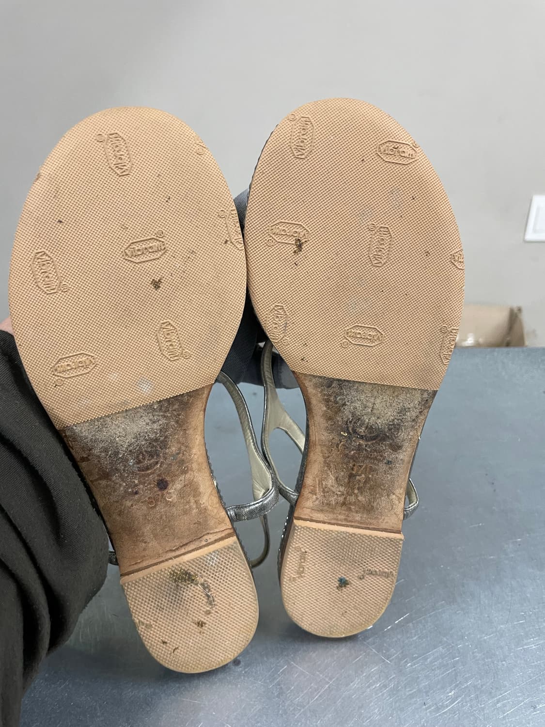 샤넬 CC 큐빅 로고 T스트랩 샌들 EU37 (gr-3749) 상품이미지6