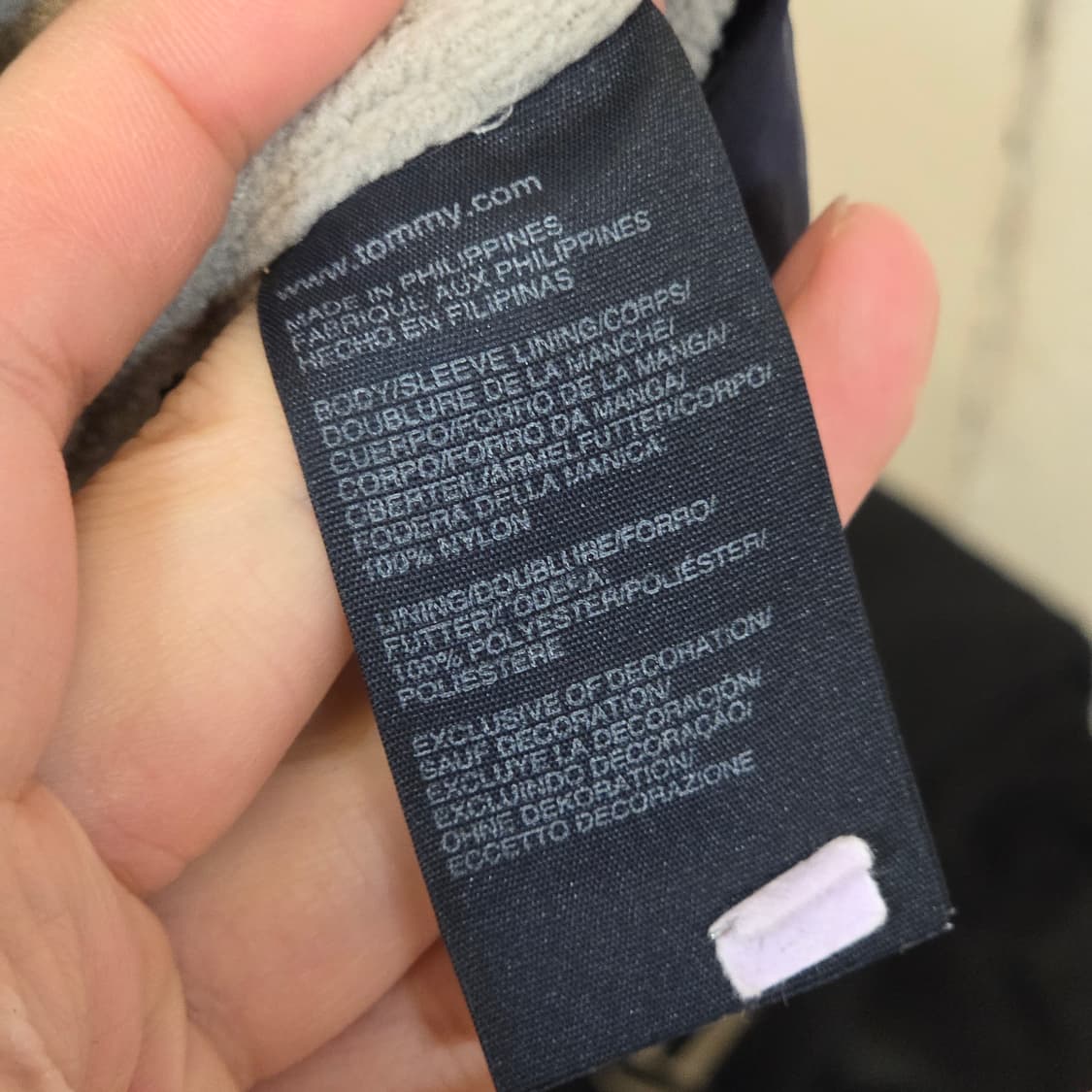 타미힐피거 네이비 배색 바람막이 점퍼 상품이미지10