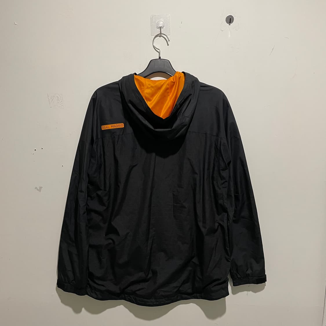 아디다스 레알마드리드 바람막이 상품이미지2