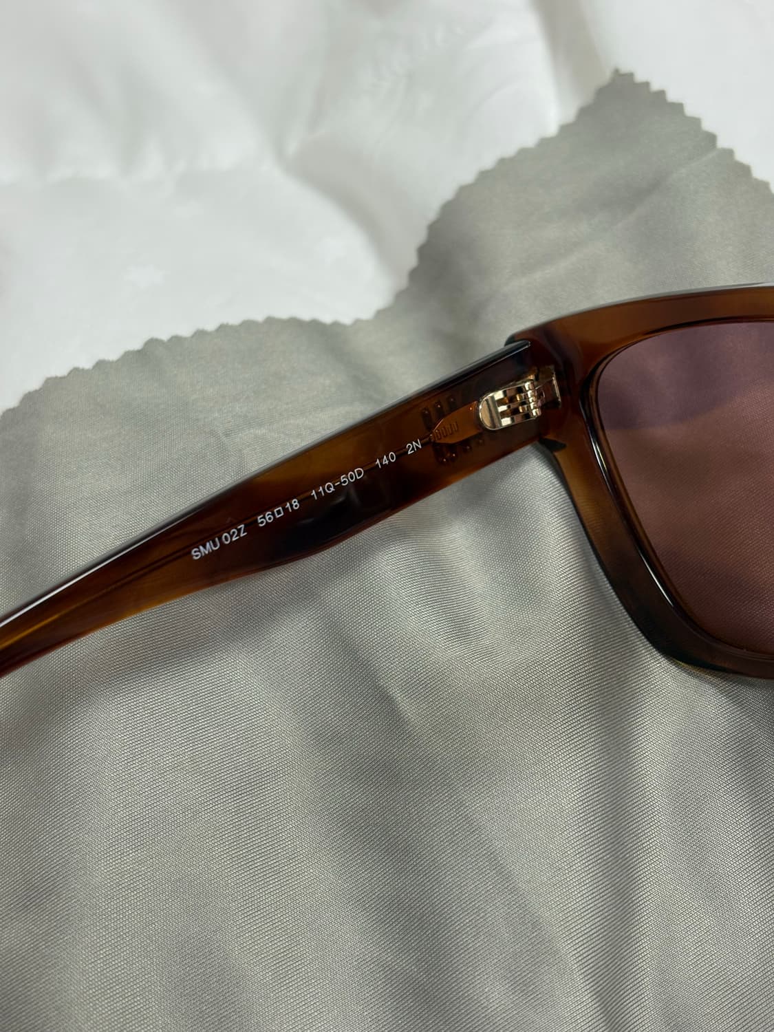 미우미우 선글라스 OMU 02ZS11Q50D 면세점 구매 상품이미지9