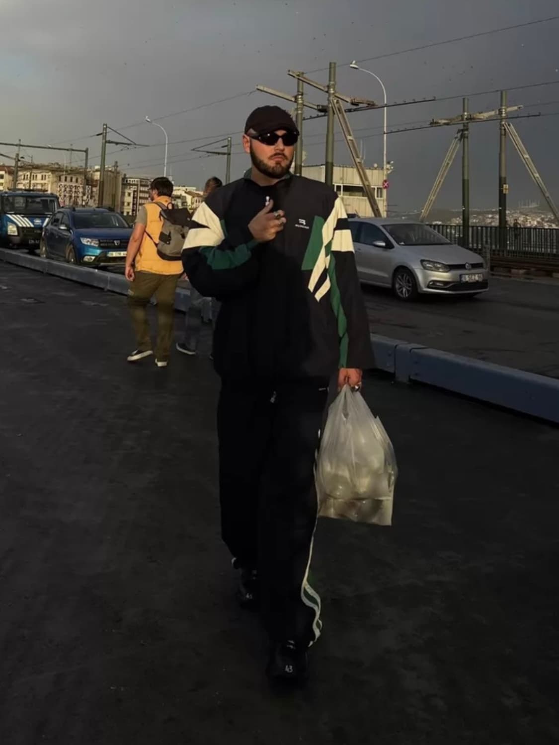 [46] 발렌시아가 스포티B 오버사이즈 트랙 자켓 상품이미지1