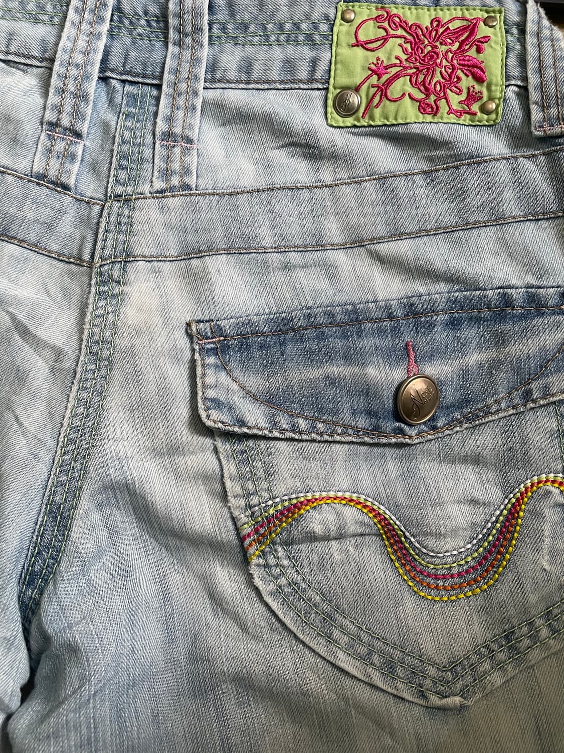 Y2K 로우라이즈 워싱 데님 / 포켓 자수 포인트 상품이미지4