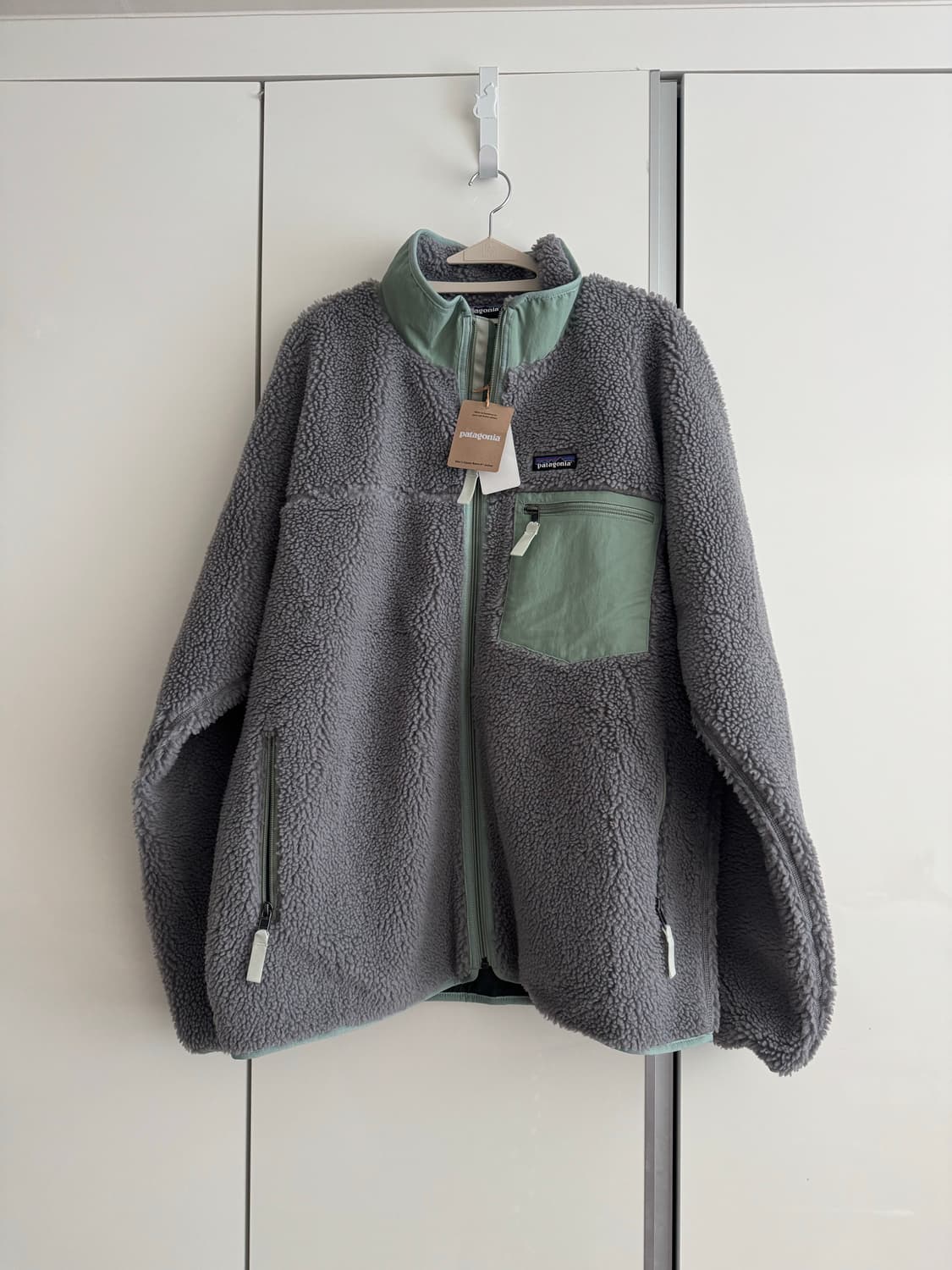[새상품] 파타고니아 클래식 레트로X 플리스 자켓 그레이 (XL) 상품이미지2