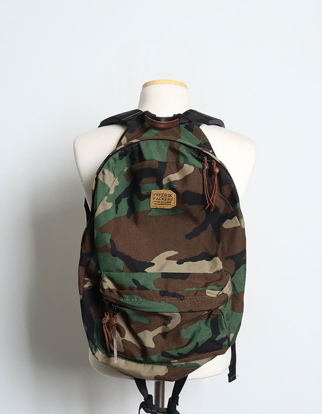 FREDRIK PACKERS Camo 500D DayPack 상품이미지1