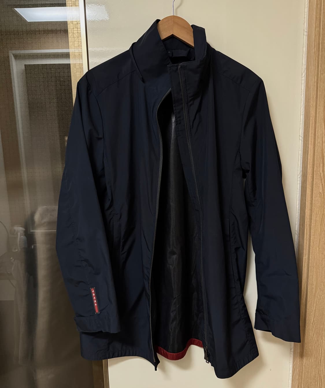 프라다 스포츠 레드탭 나일론 윈드브레이커 상품이미지3