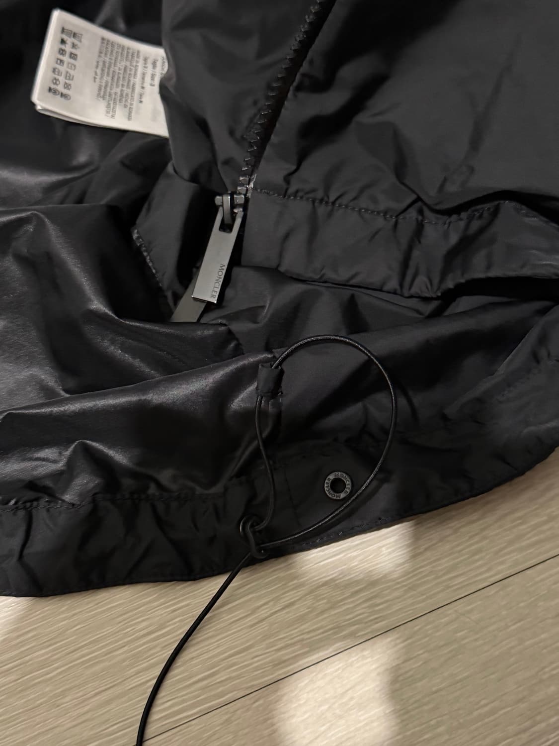 몽클레어 바람막이 자켓 I10911A00175 3사이즈 상품이미지4