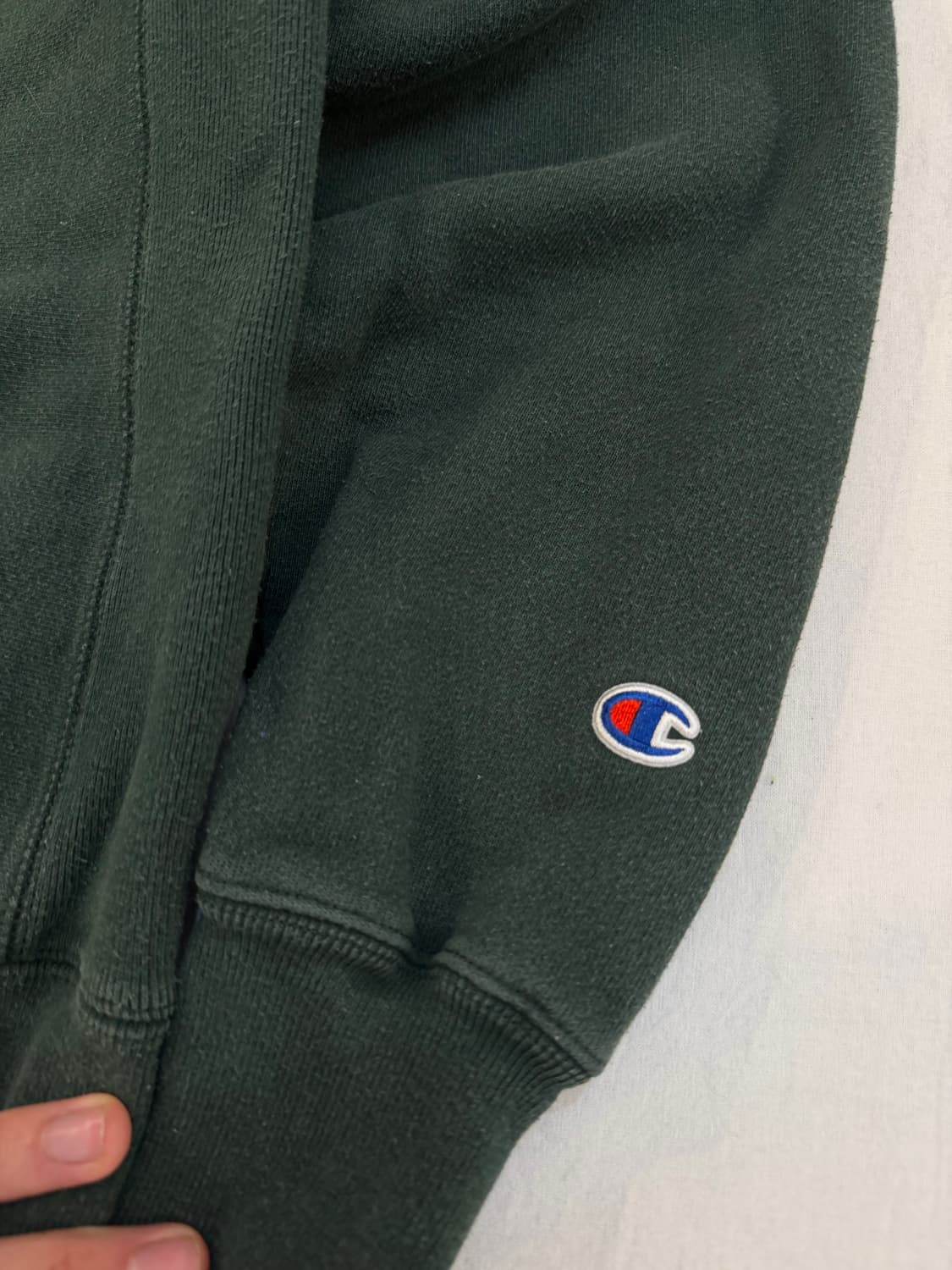 챔피온 X MoMA 리버스위브 맨투맨 스웻셔츠 말차 그린 상품이미지2