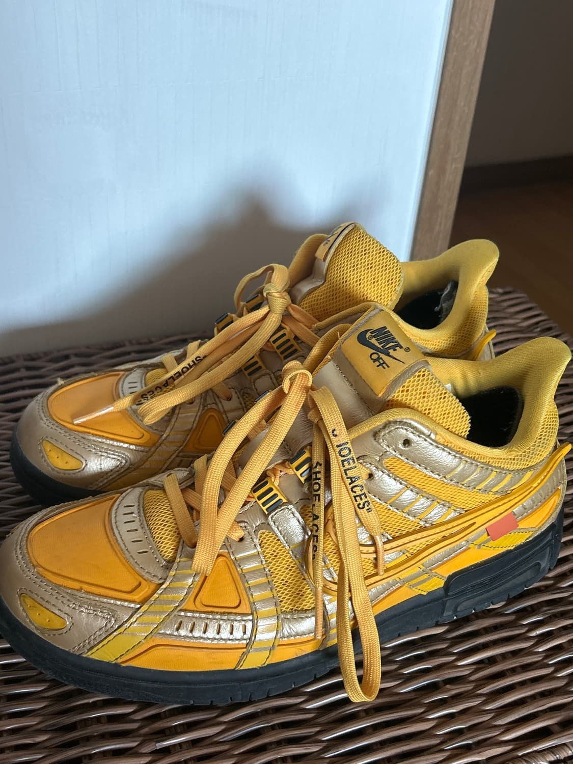 나이키 x 오프화이트 에어 러버 덩크 유니버시티 골드 상품이미지2