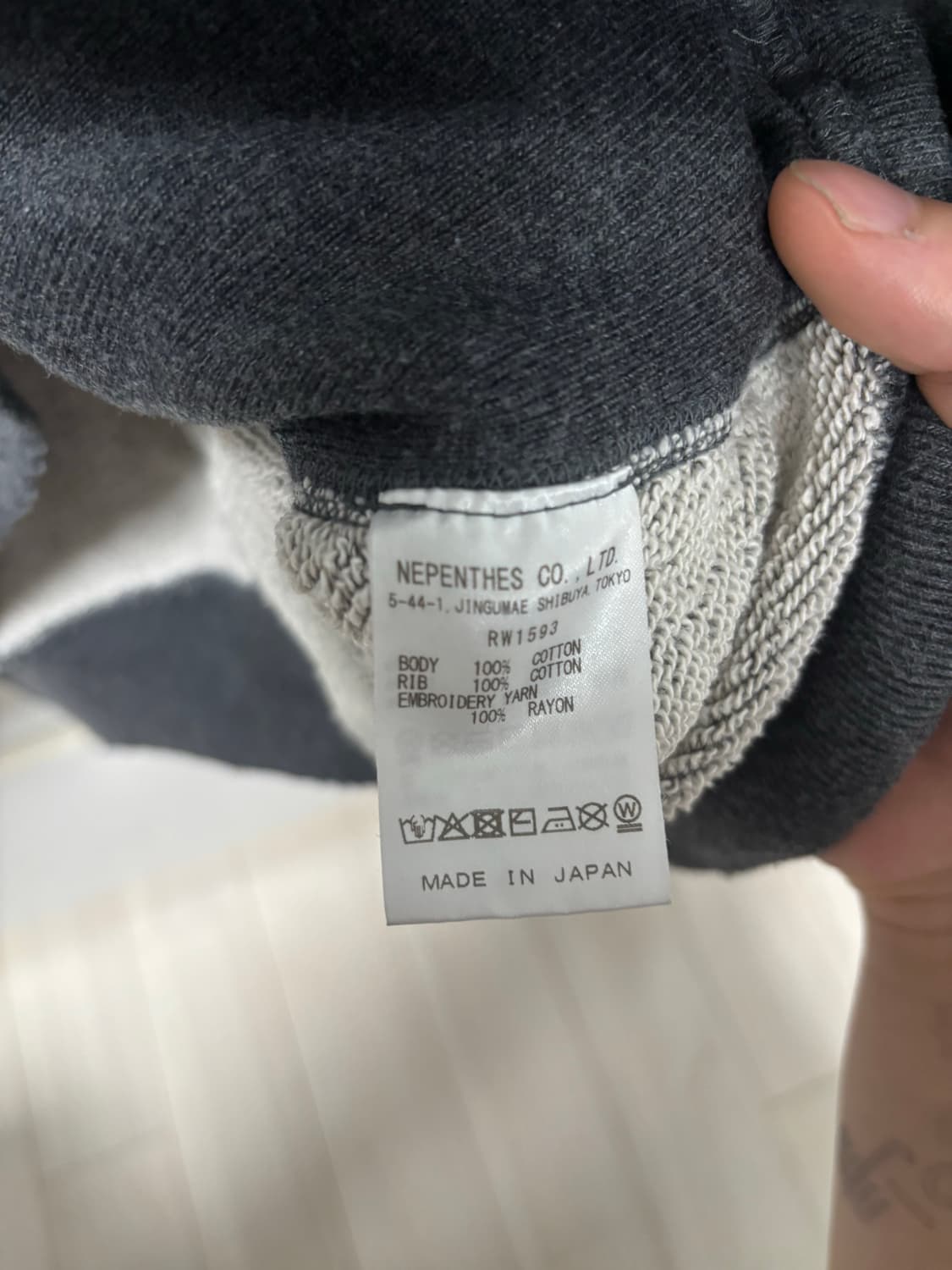 니들스 데미지 맨투맨 상품이미지4