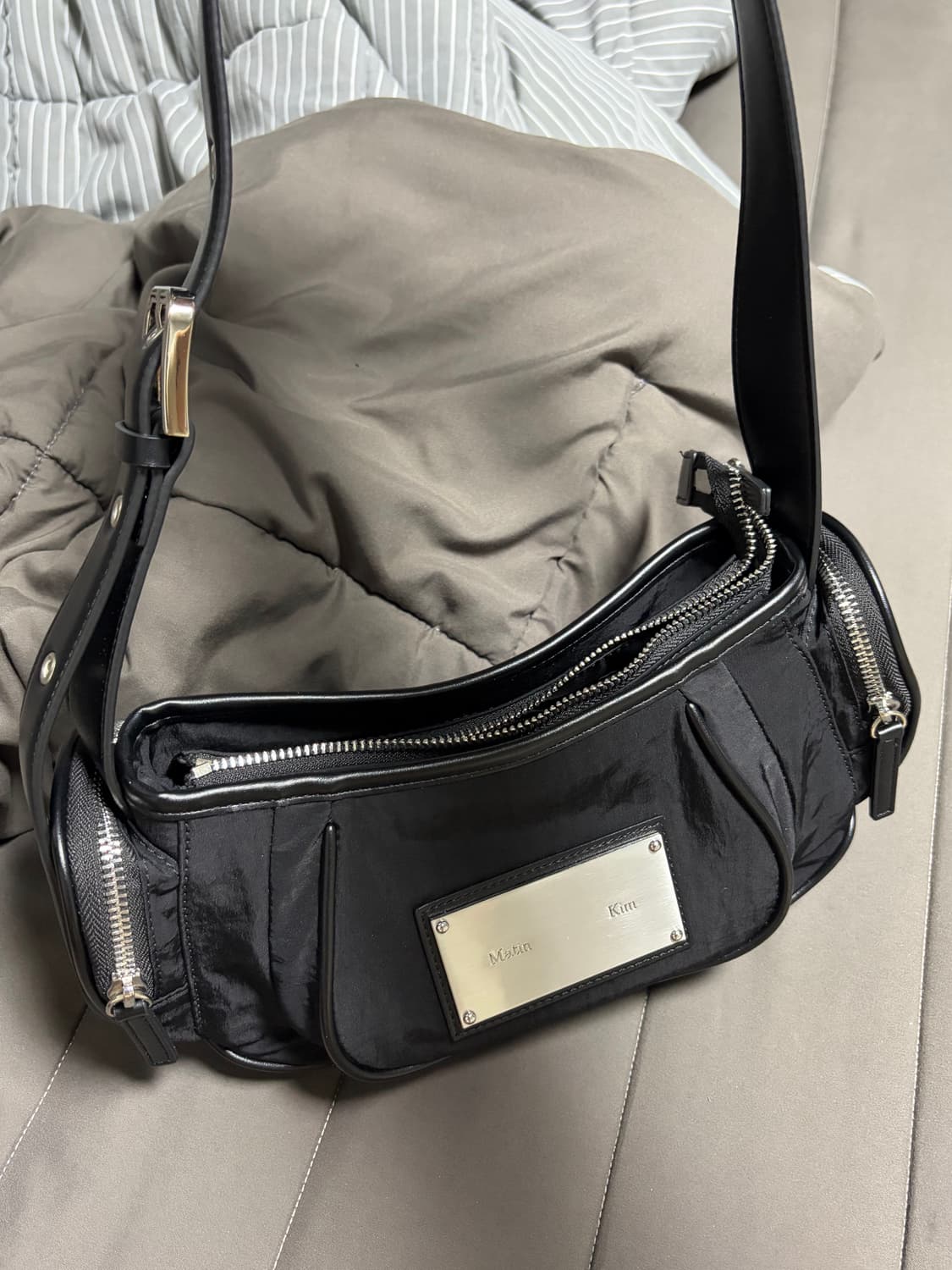 마뗑킴 마들렌 라운드백 블랙 상품이미지7