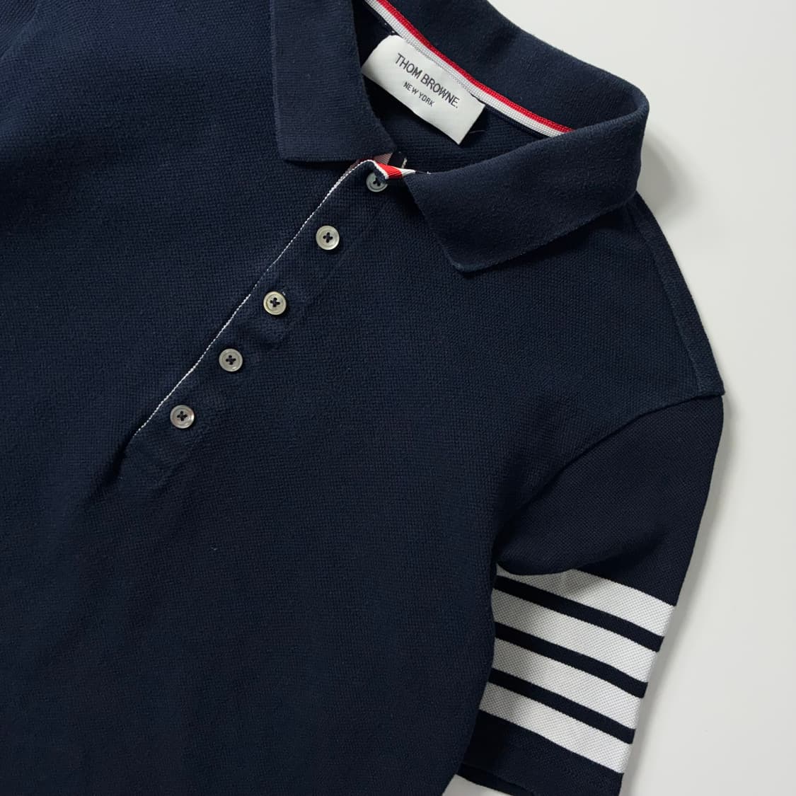 Thom browne  톰브라운 클래식 PK 사선 폴로 반팔 티셔츠 상품이미지2