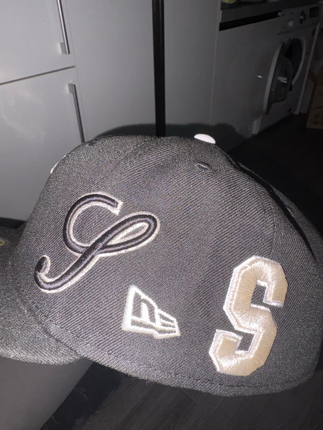 슈프림 59FIFTY S로고 뉴에라 스냅백 상품이미지2