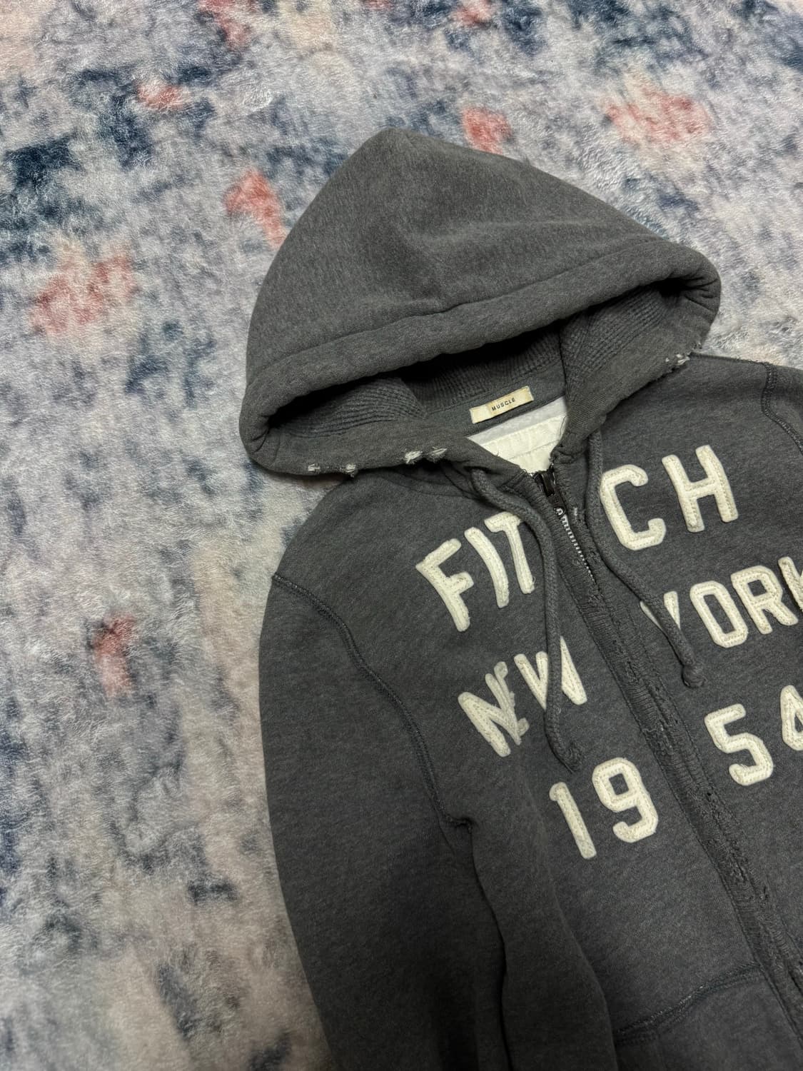 Abercrombie distressed y2k hoodie 상품이미지3