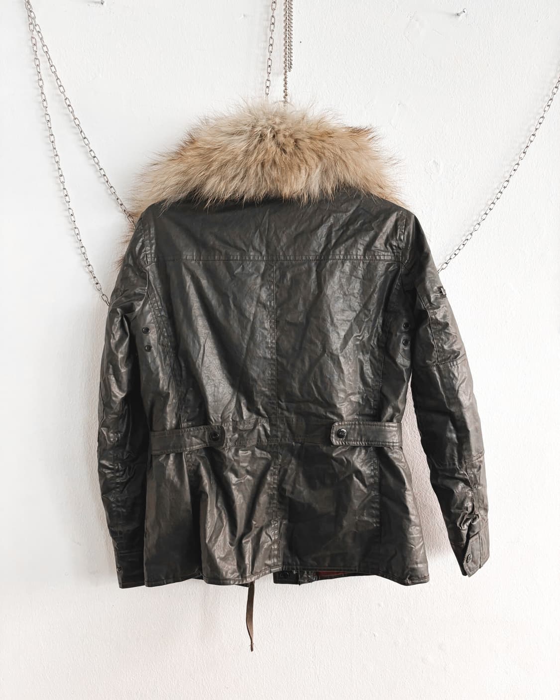 SAM nyc 라쿤 퍼 딥카키 글로시 크롭 파카 상품이미지7