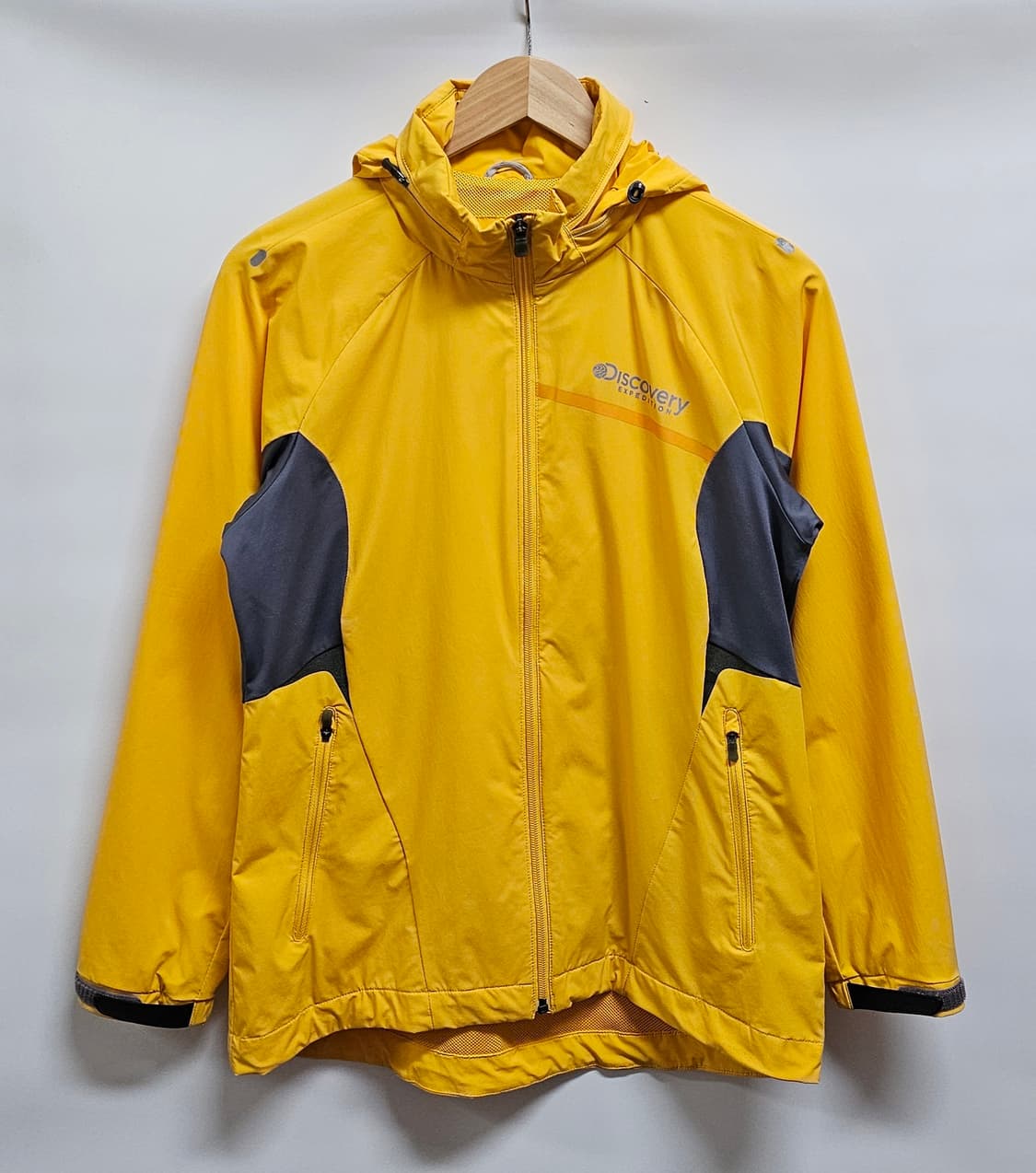 디스커버리 여성 바람막이 후드자켓 100 상품이미지1