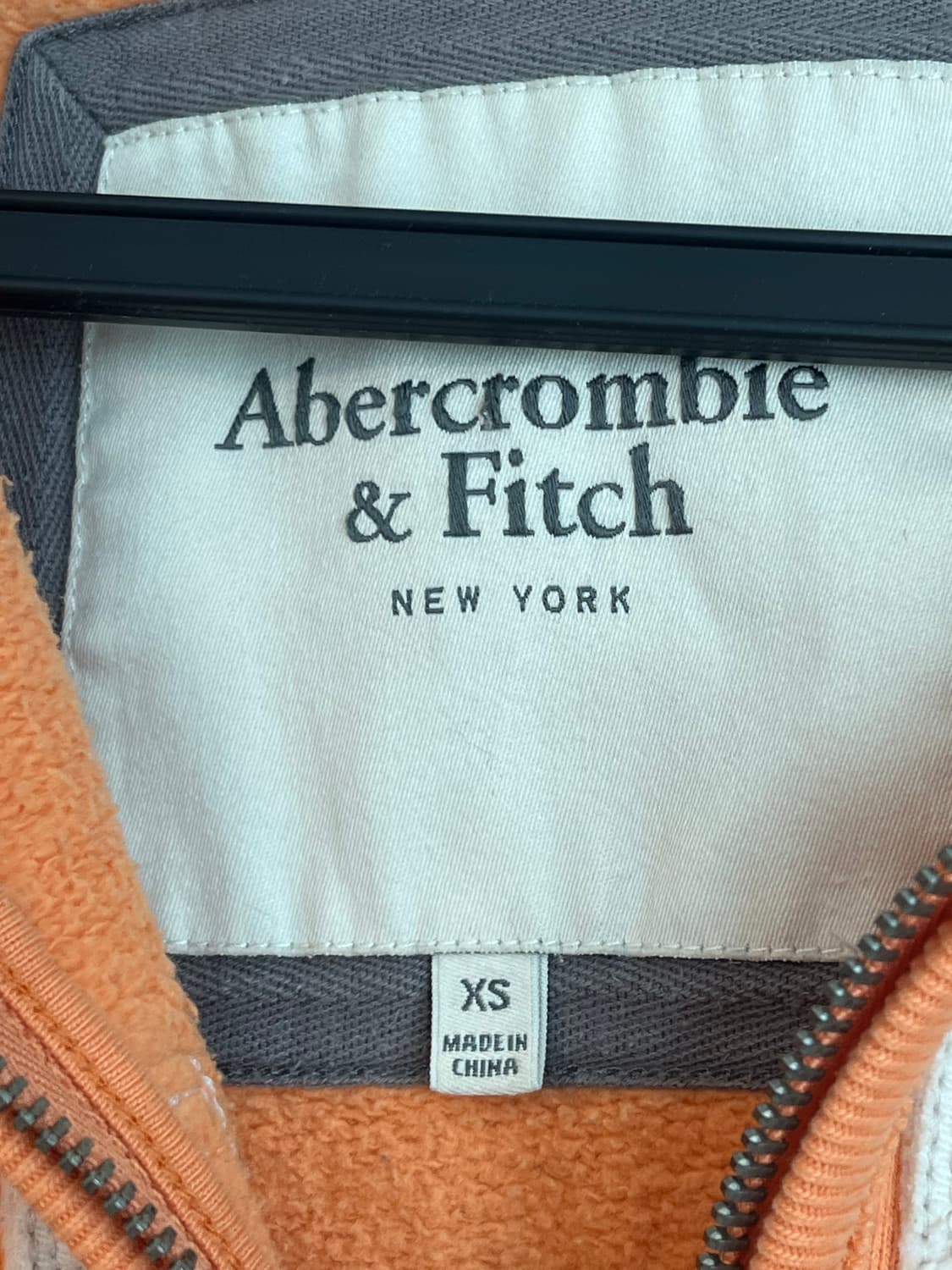 아베크롬비 딱붙핏 스펠로고 오렌지 후드집업 [XS] 상품이미지4