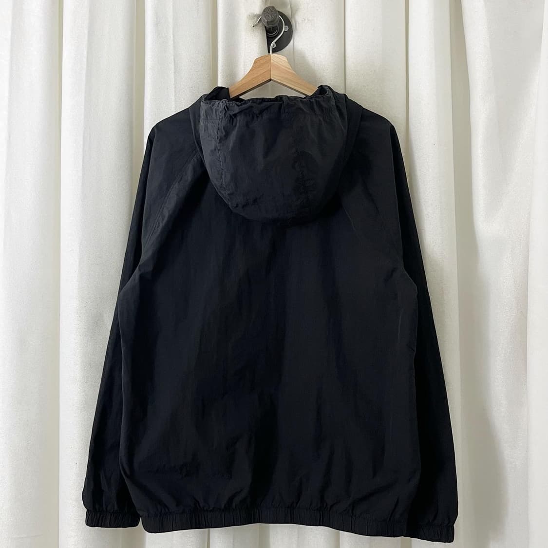 나이키 블랙 화이트 윈드 아노락 상품이미지5