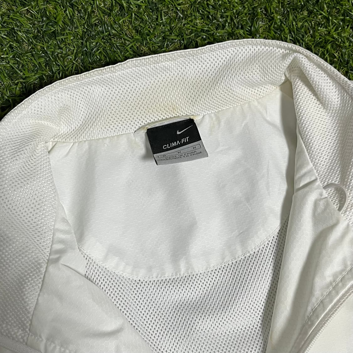 나이키 화이트 바람막이 Nike  상품이미지5