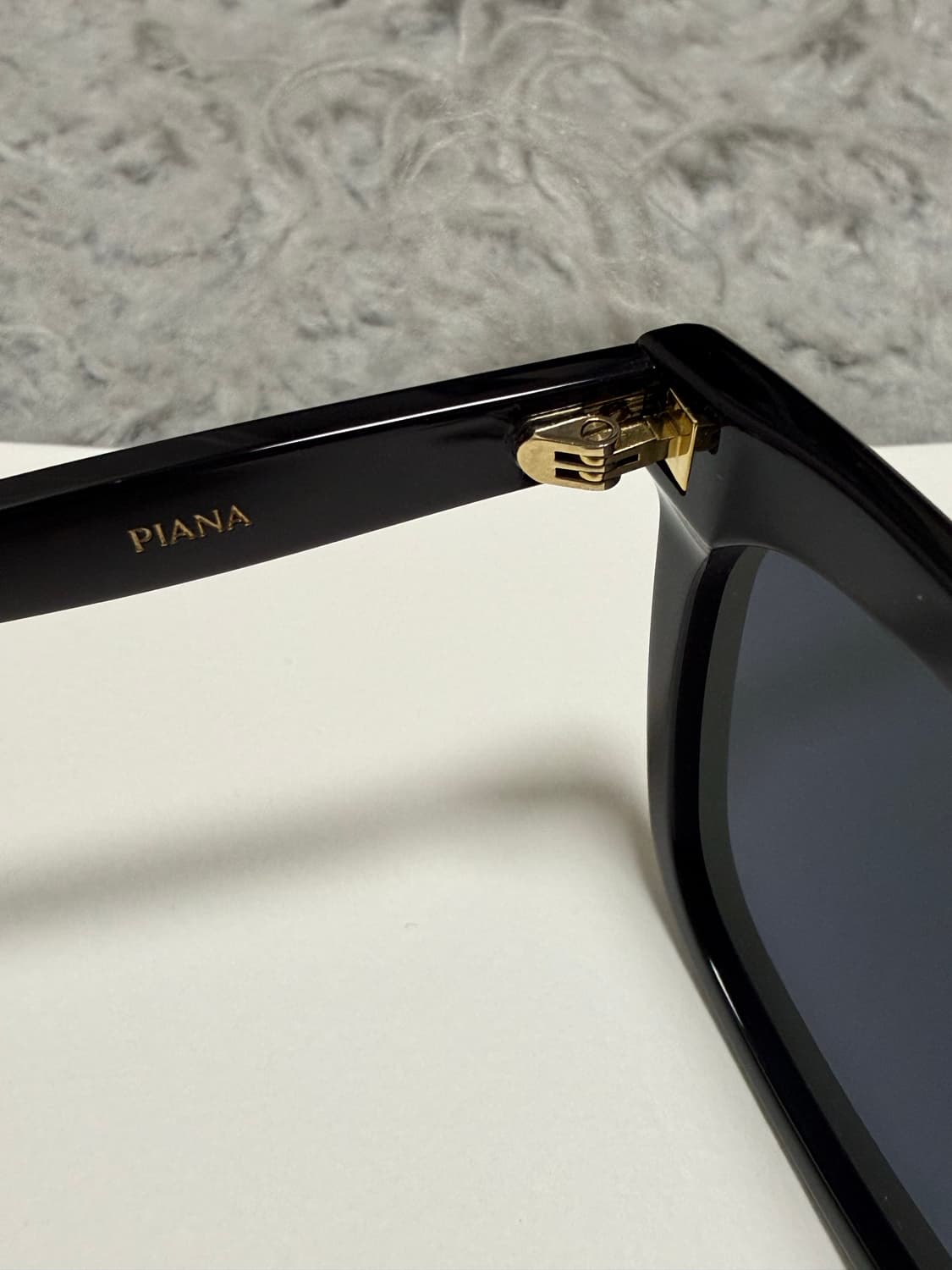 [새상품급] 젠틀몬스터 피아나 01 블랙 선글라스 상품이미지9