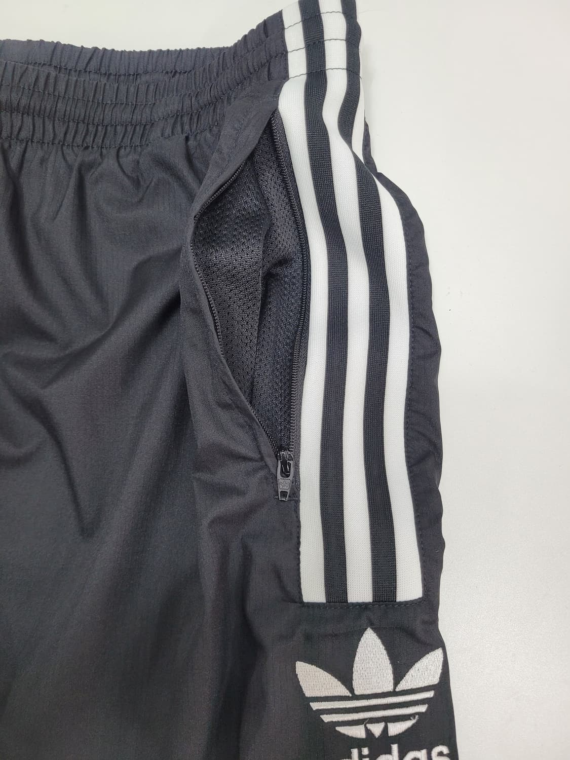 (새상품) adidas 20SS 아디다스 락업 립스톱 트랙 쇼츠 / L 상품이미지4