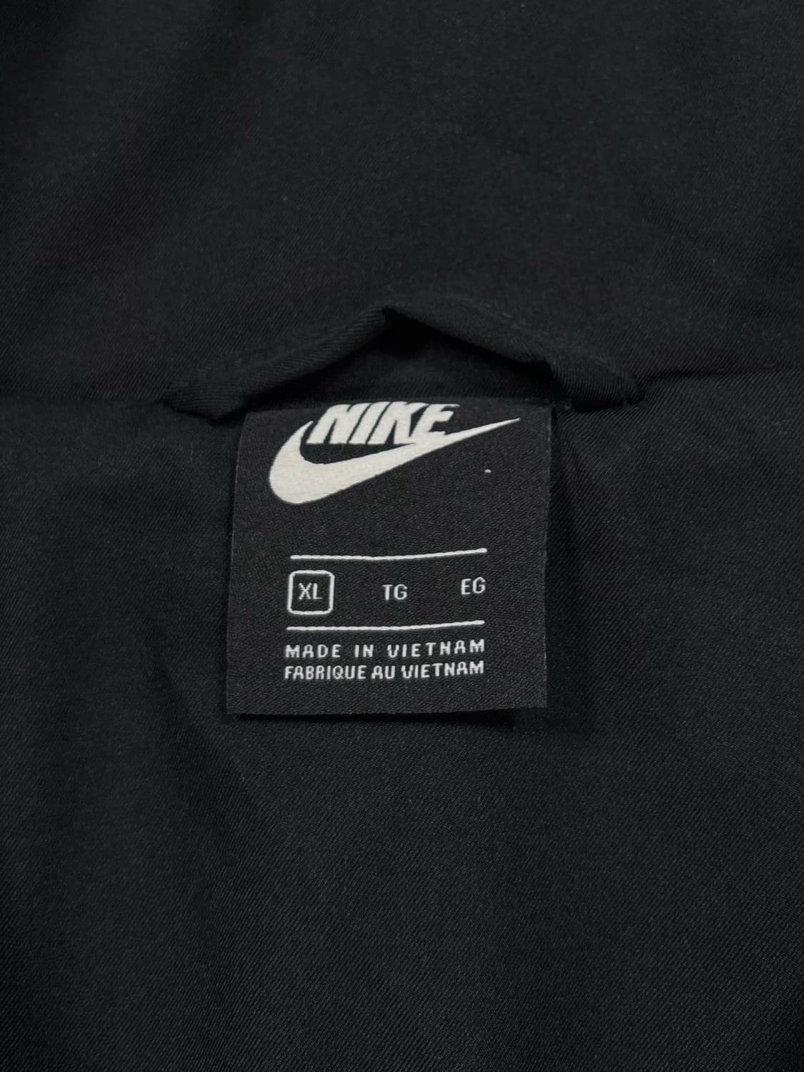 나이키 빅스우시 블랙 퍼 자켓 상품이미지5