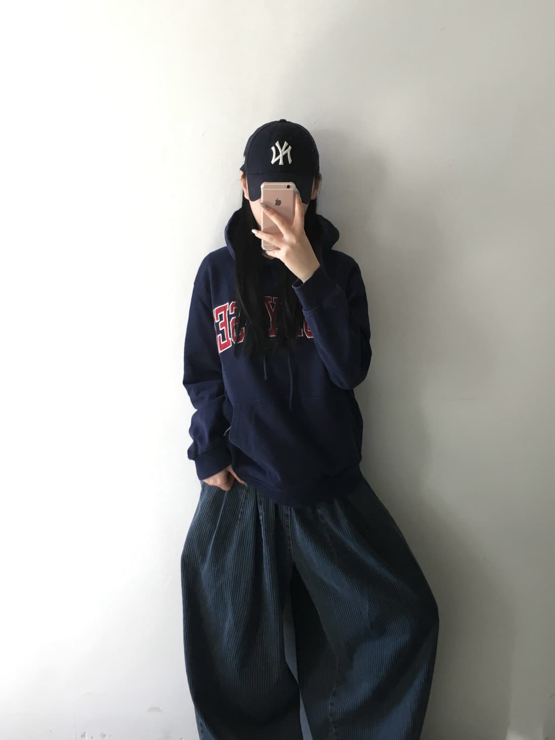 예스아이씨 자수로고 후드티 상품이미지1