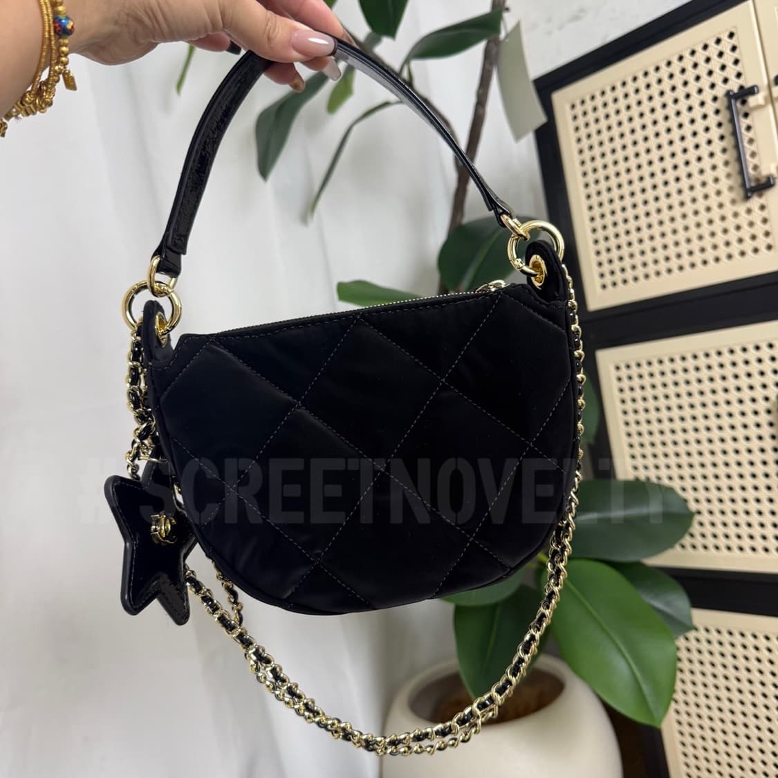  샤넬뷰티 벨벳 별참 체인 반달 호보백 크로스백 신상 상품이미지7