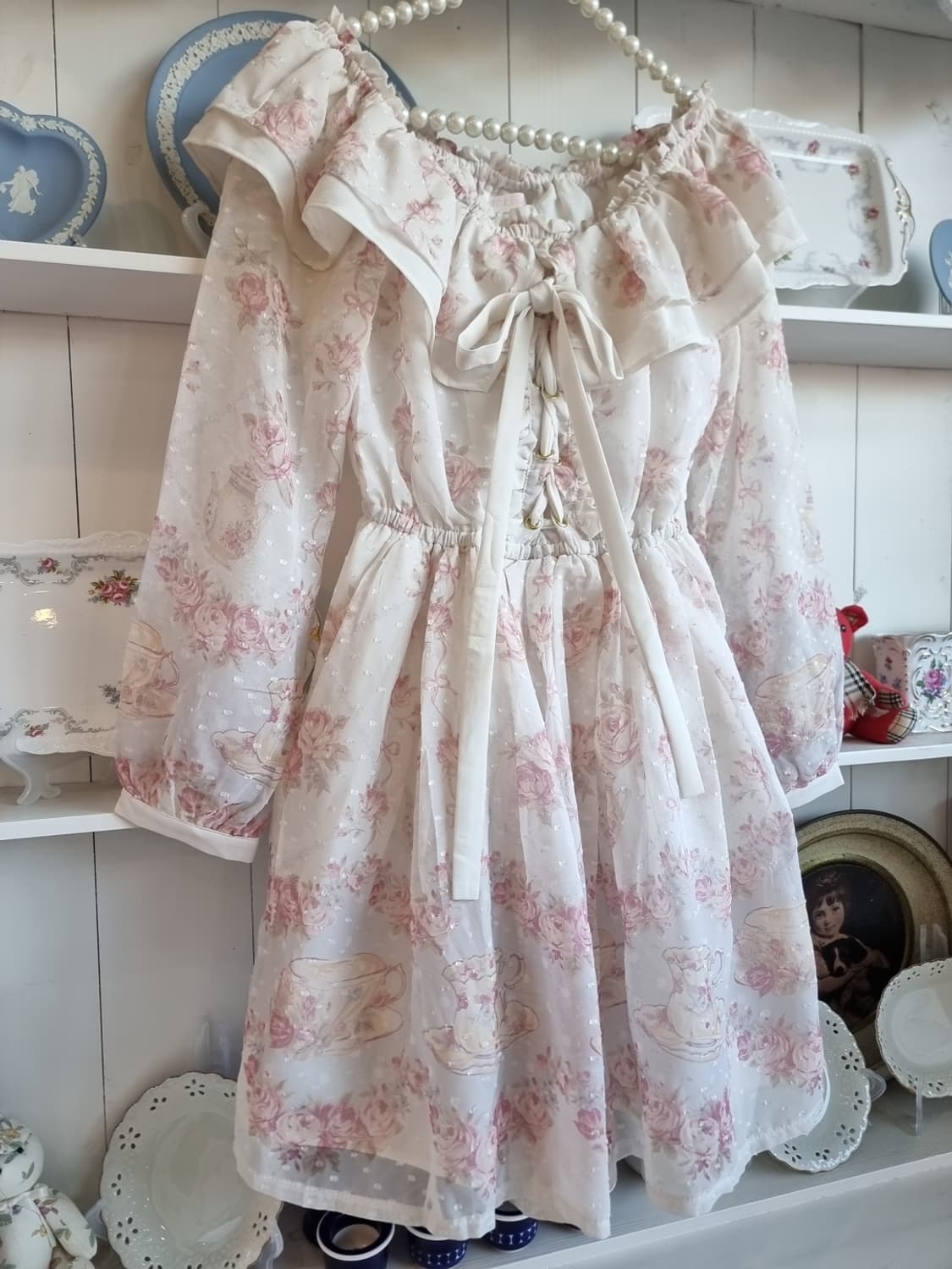 Liz Lisa(리즈리사) 티세트 플라워 프릴 오프숄더 원피스 상품이미지3