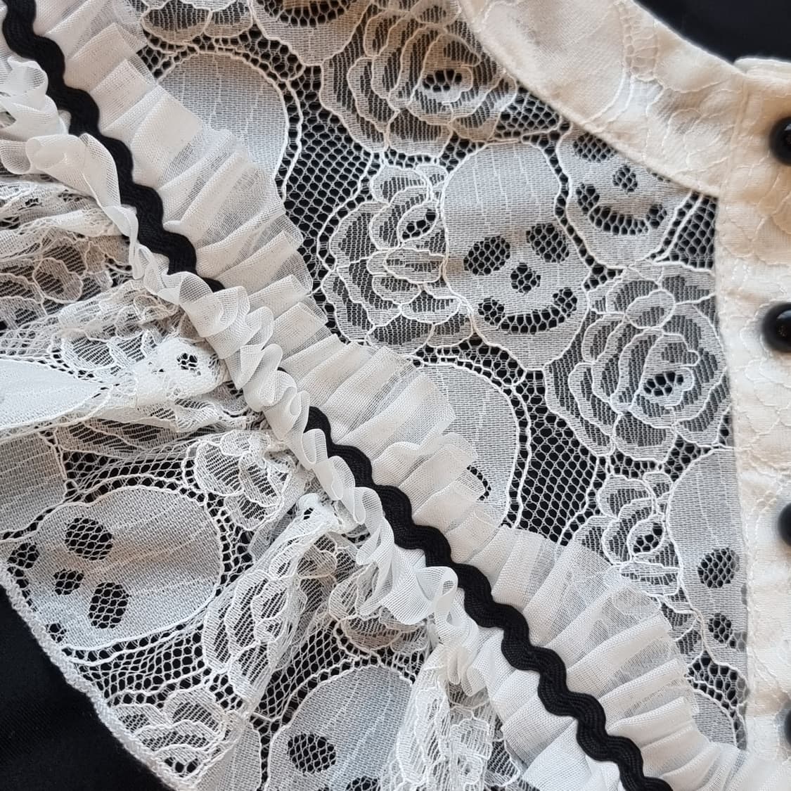 스컬 레이스 고스 원피스 상품이미지6