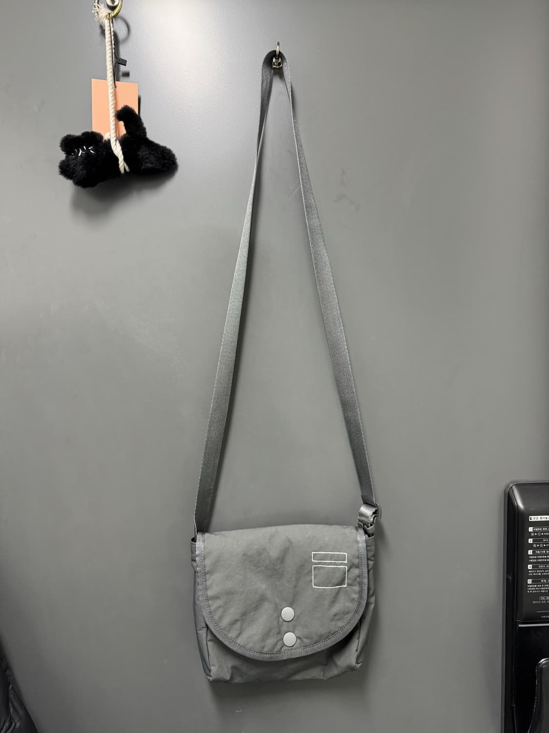 블랭코드 메디신백 크로스백 올리브그레이 상품이미지2