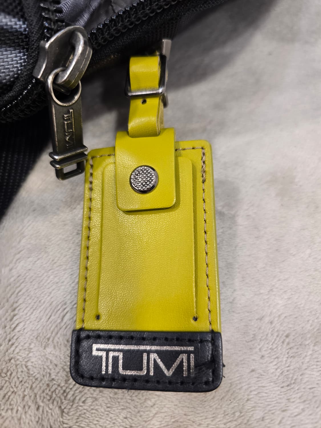 투미 알파 브라보 켈리 루미니 슬링백 (희귀) 상품이미지7