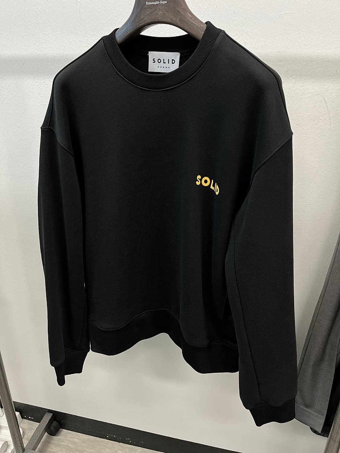 100) 솔리드옴므 로고 오버 맨투맨  상품이미지1