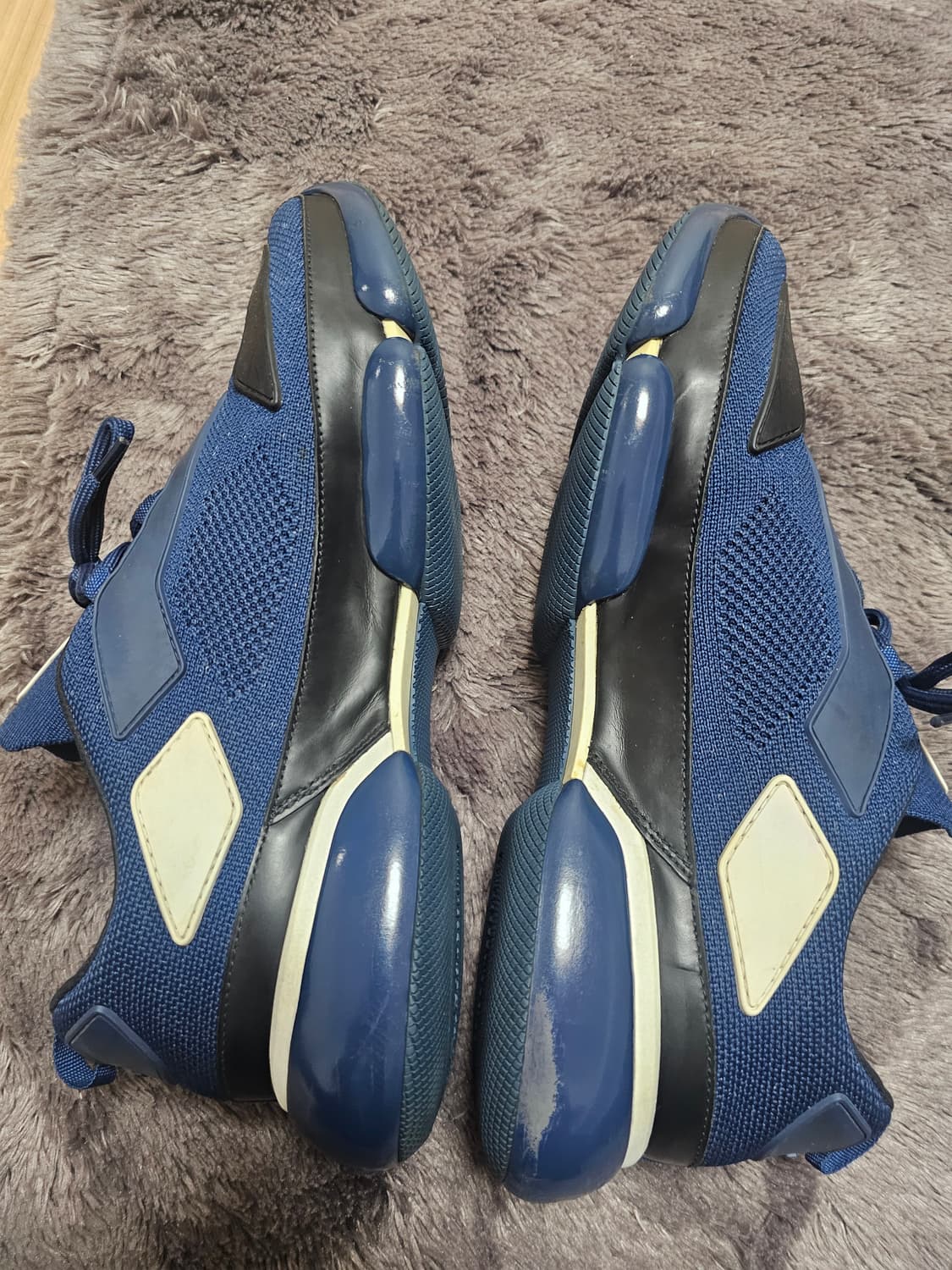 명품 프라다 남성스니커즈 285~290 상품이미지4