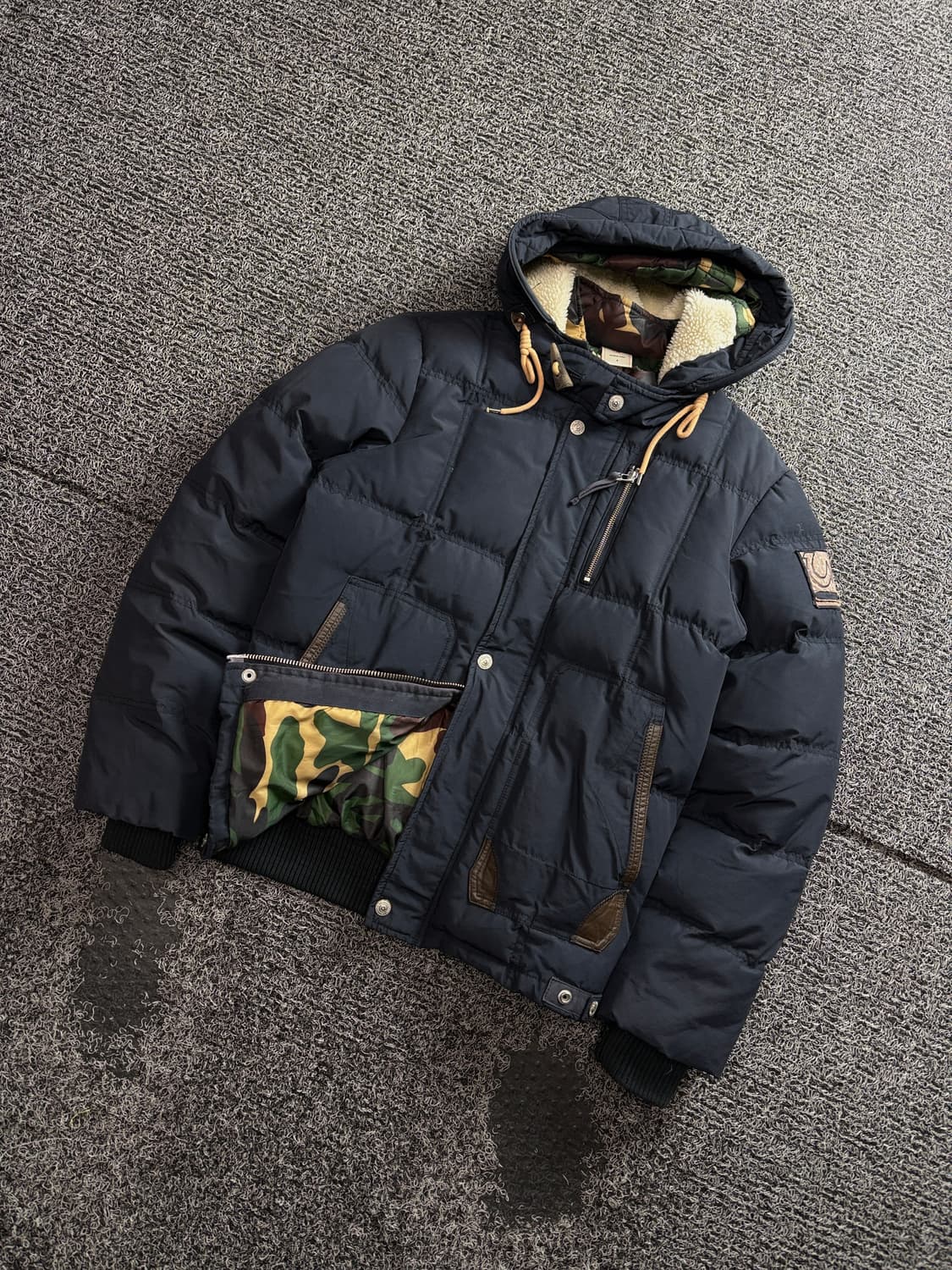 트루릴리젼 사이드 패치 카모디테일 덕다운 점퍼 3435 상품이미지1