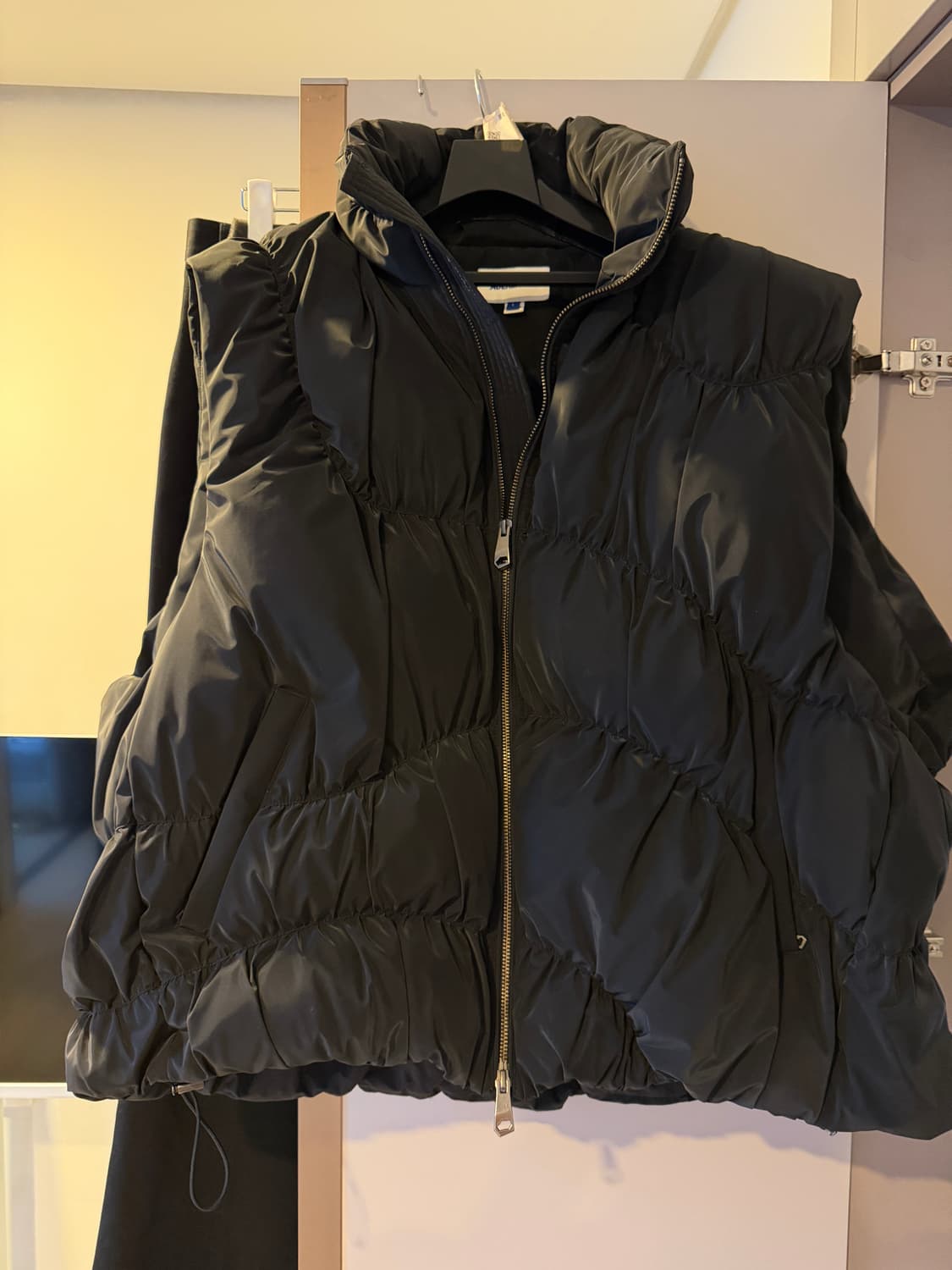 아더에러 아렌패딩조끼 L사이즈 상품이미지6