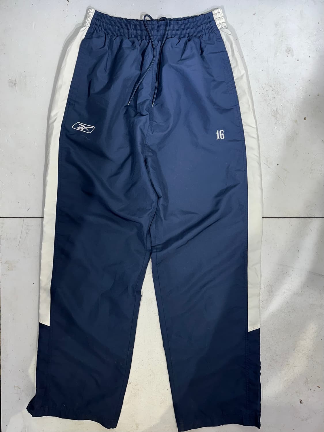 리복 네이비 와이드 화이트 사이드 라인 트랙 팬츠  상품이미지4