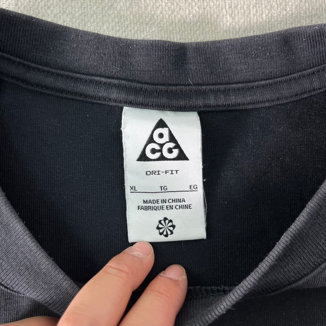 105 나이키ACG 빅로고 프린팅 반팔티 상품이미지3