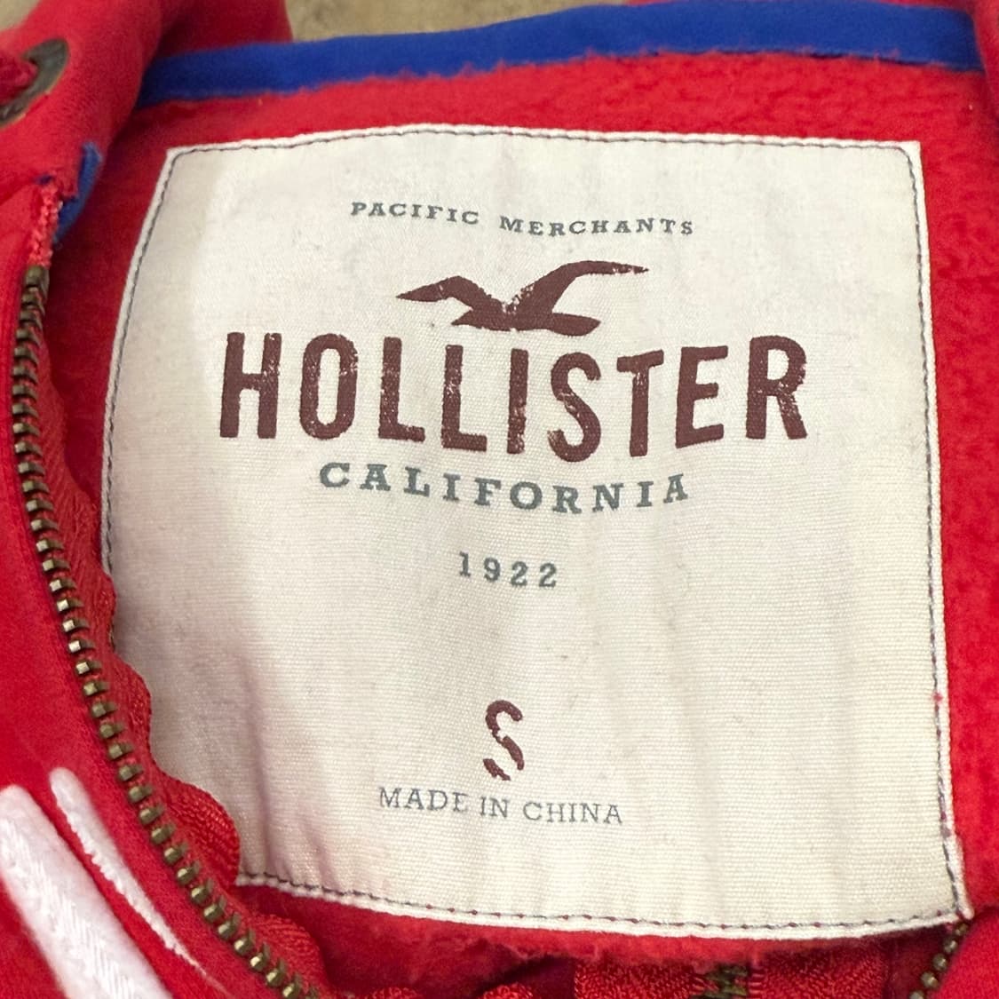 홀리스터 로고 레드 후드집업 상품이미지5