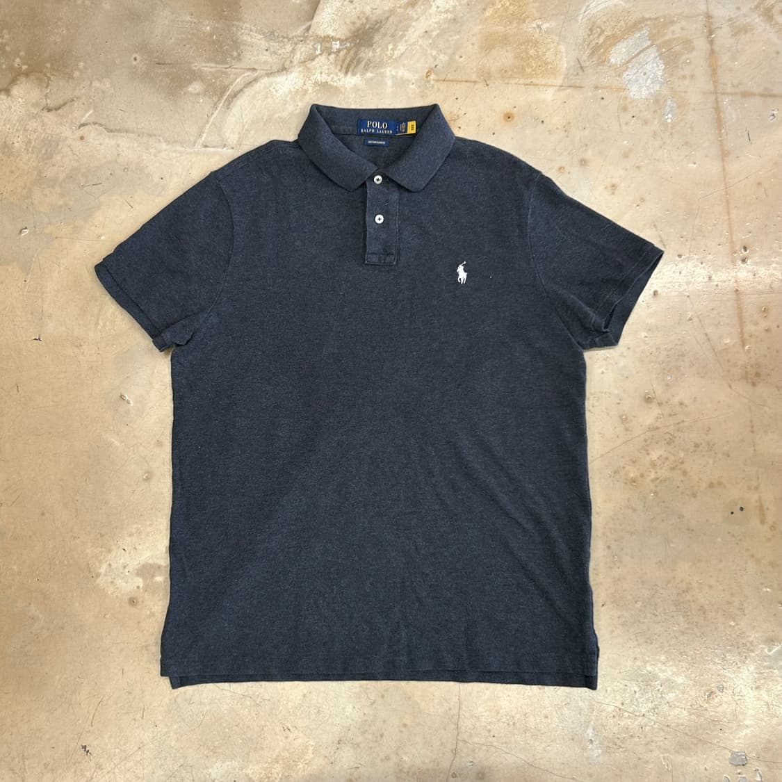 L 폴로랄프로렌 커스텀 슬림핏 차콜 카라 반팔티 상품이미지2