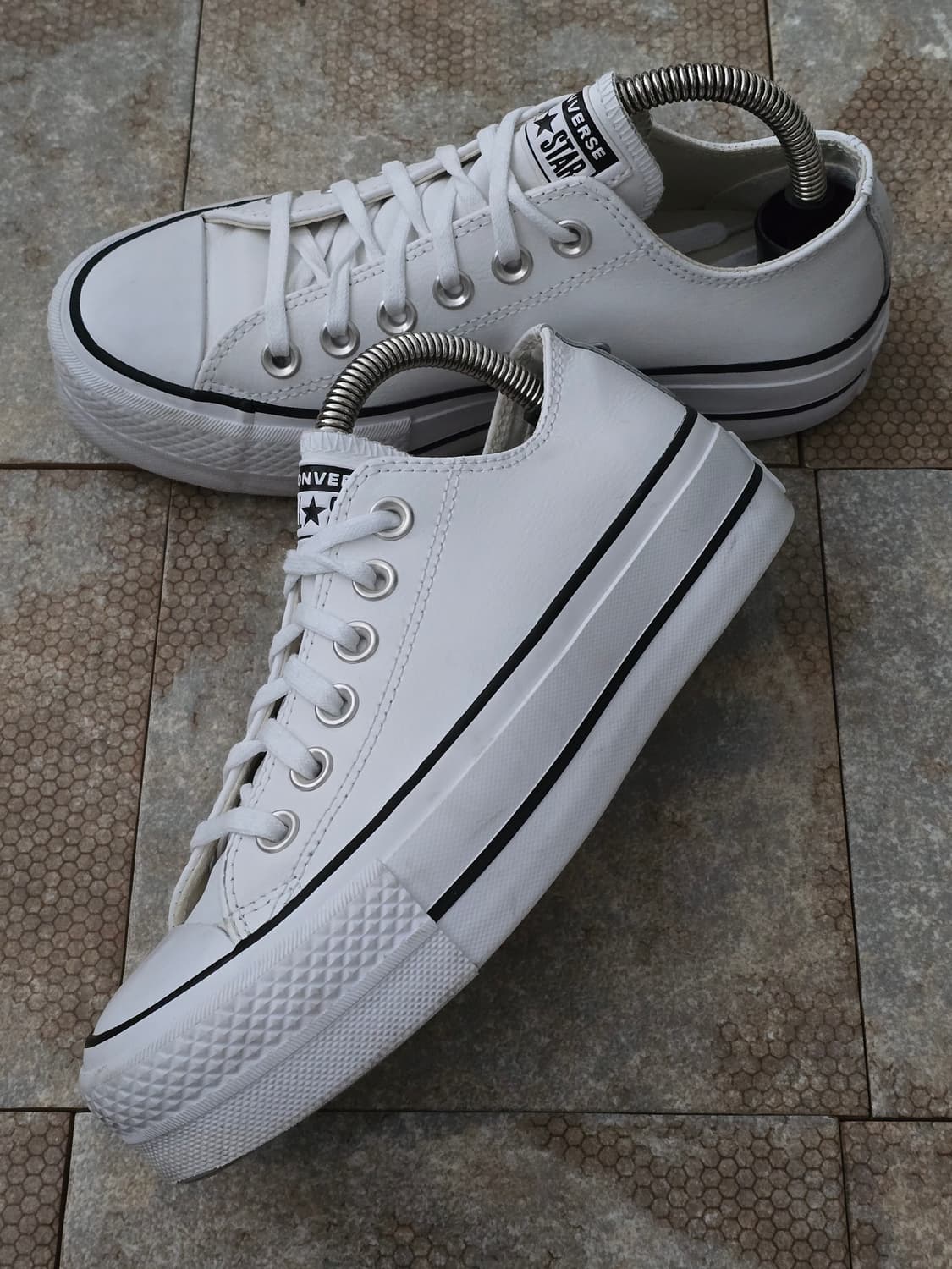 (220)컨버스 척테일러 올스타 리프트 레더 로우 상품이미지3