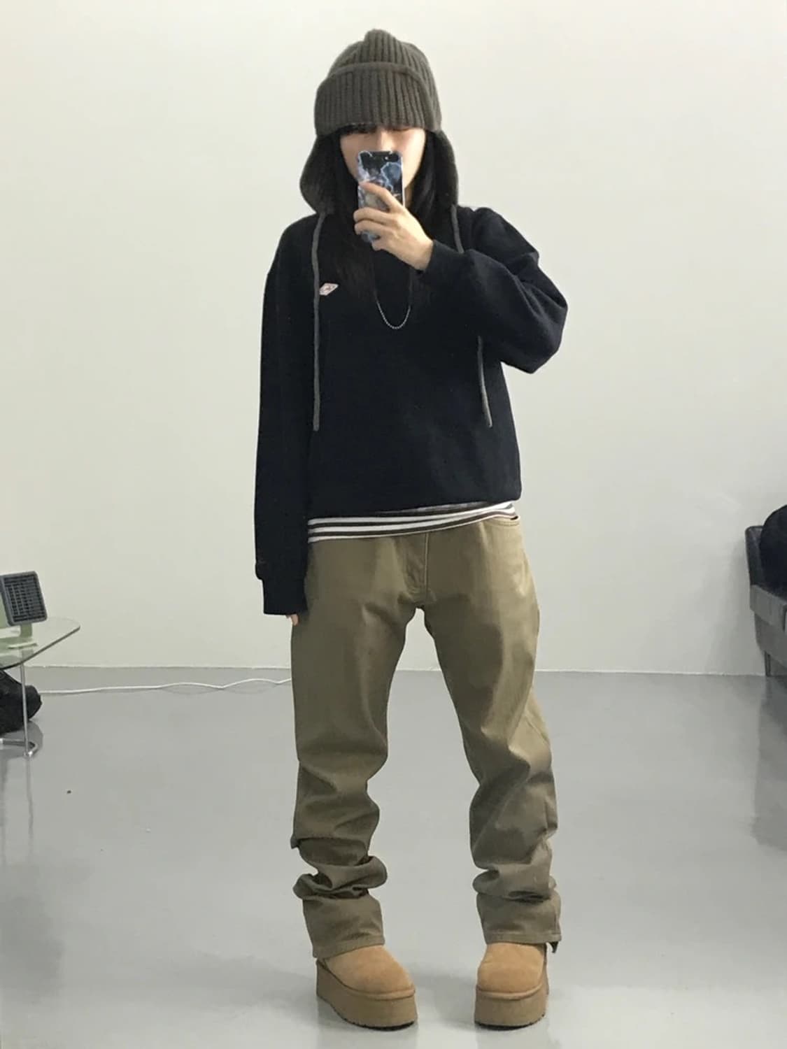 볼 블랙 맨투맨 상품이미지1