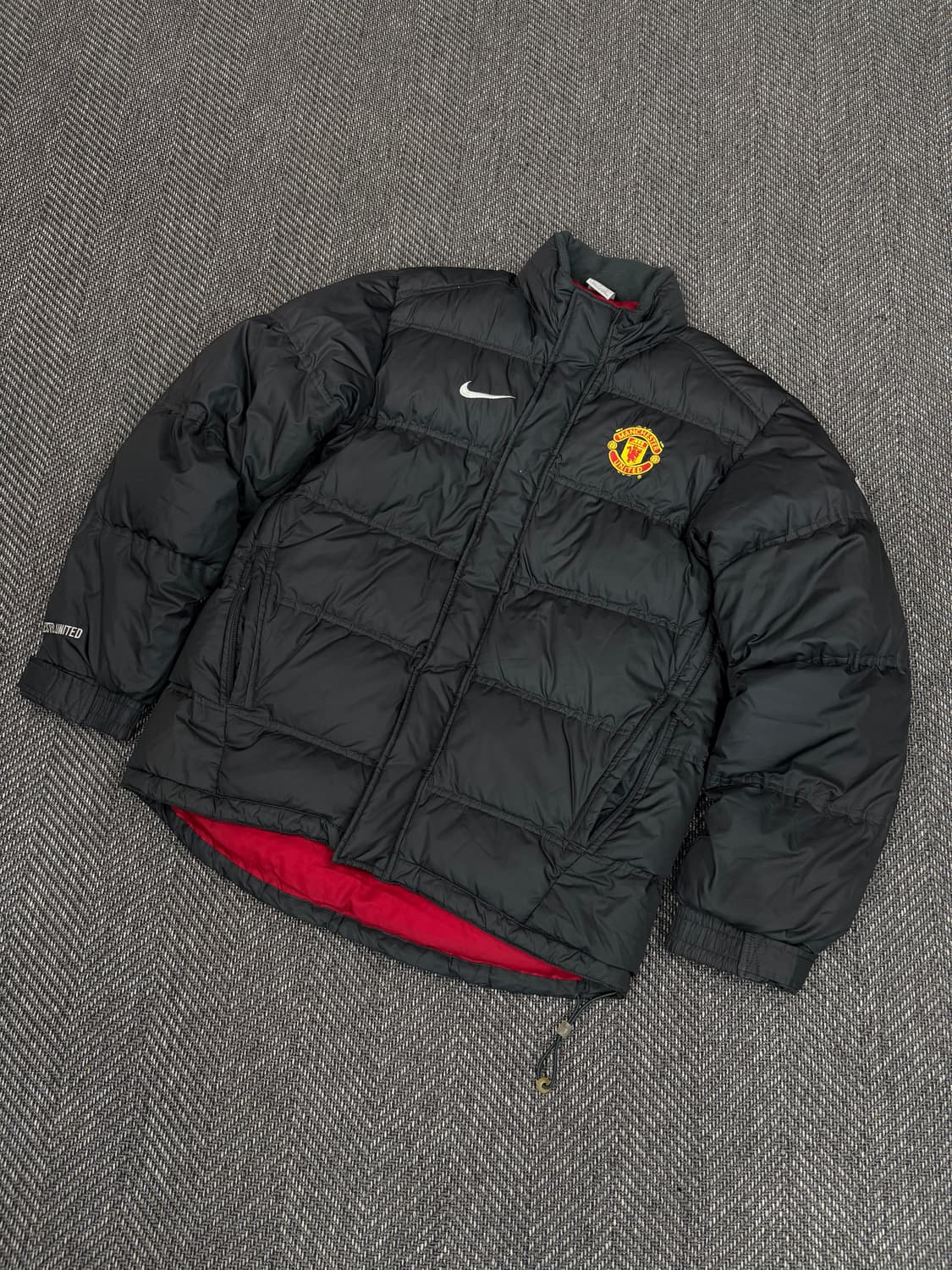 나이키 맨유 검정 패딩 상품이미지1