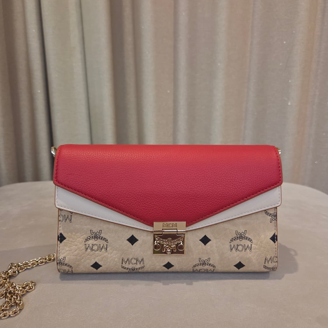 MCM 밀리 비세토스 레더 블록 플랩 크로스바디 상품이미지1
